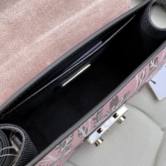 New FURLA METROPOLIS Mini Crossbody- Butterfly pink Made in Italy - Picture 4 of 7